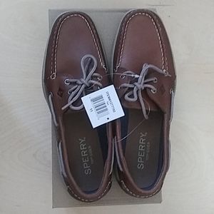 Dress shoes
